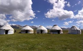 Son-Kul Lake Yurt Camp Mirbek